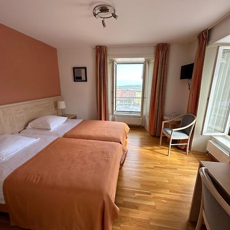 Auberge Aux Deux Sapins Montricher エクステリア 写真