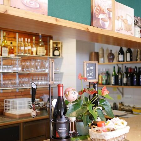 Auberge Aux Deux Sapins Montricher エクステリア 写真