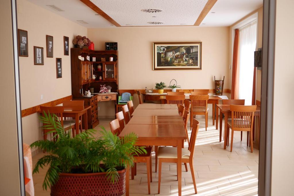 Auberge Aux Deux Sapins Montricher エクステリア 写真