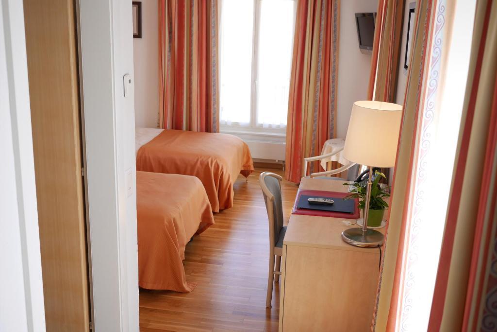 Auberge Aux Deux Sapins Montricher エクステリア 写真