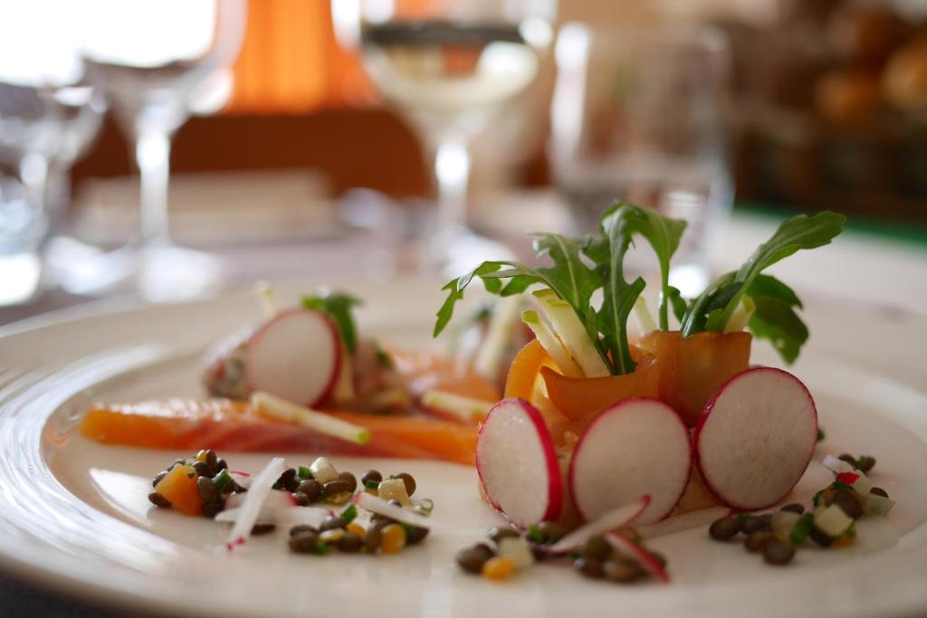 Auberge Aux Deux Sapins Montricher エクステリア 写真
